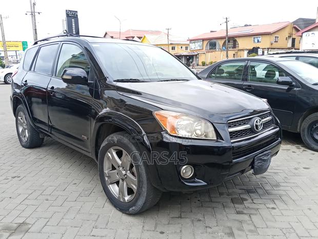 Toyota RAV4 2010 Black