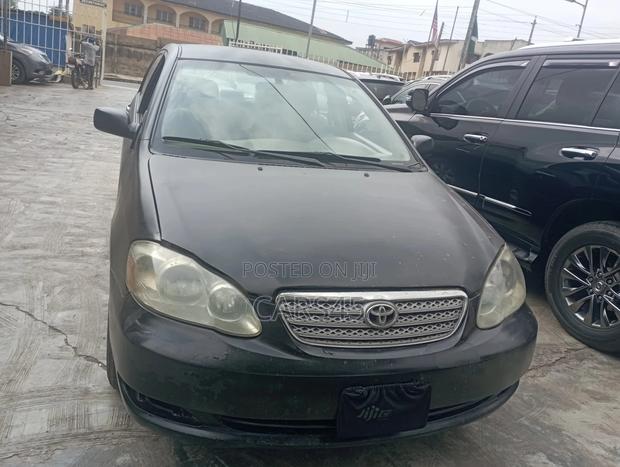 Toyota Corolla 2005 Black