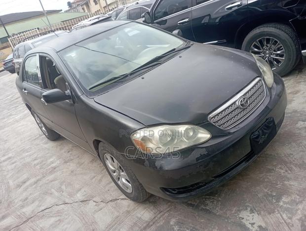 Toyota Corolla 2005 Black
