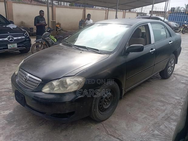 Toyota Corolla 2005 Black