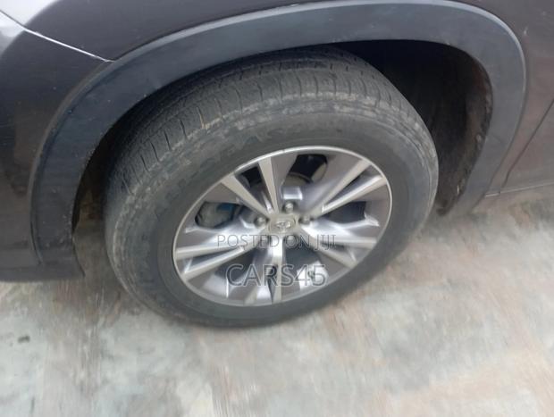 Toyota Highlander 2014 Gray