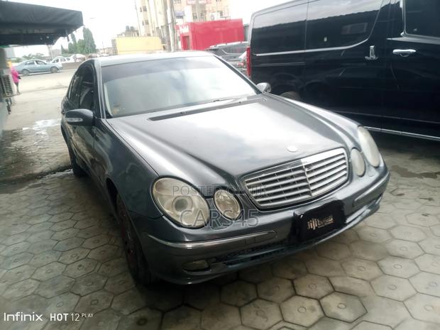 Mercedes-Benz E320 2005 Gray