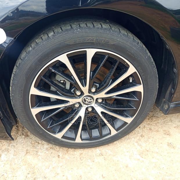 Toyota Camry 2018 Black