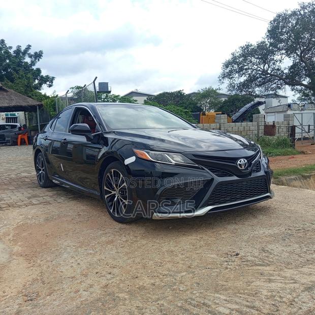 Toyota Camry 2018 Black