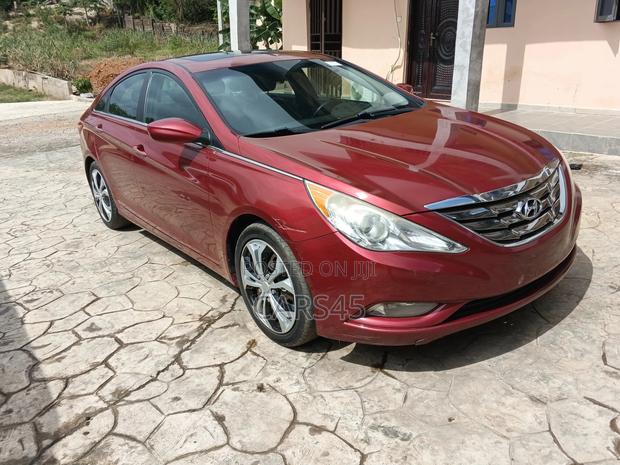 Hyundai Sonata 2013 Red