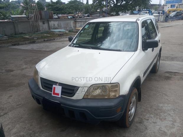 Honda CR-V 2001 White