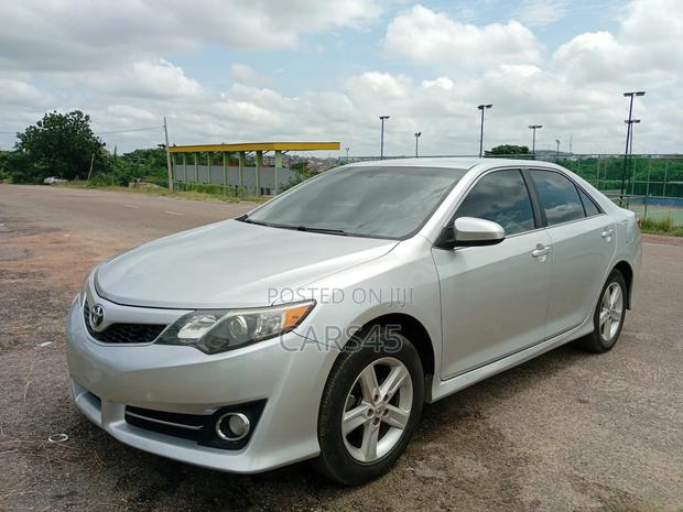 Toyota Camry 2013 Silver