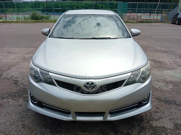 Toyota Camry 2013 Silver