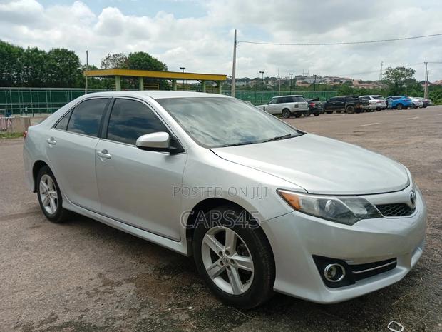 Toyota Camry 2013 Silver