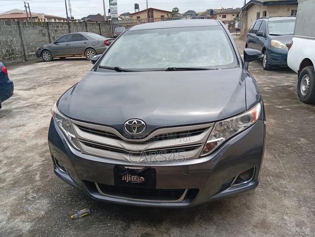 Toyota Venza LE 4dr Wagon AWD (3.5L 6cyl 6A) 2014 Gray