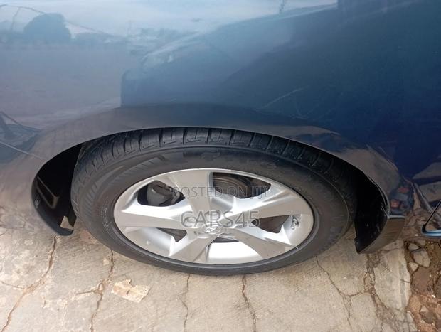 Toyota Corolla 2013 Blue