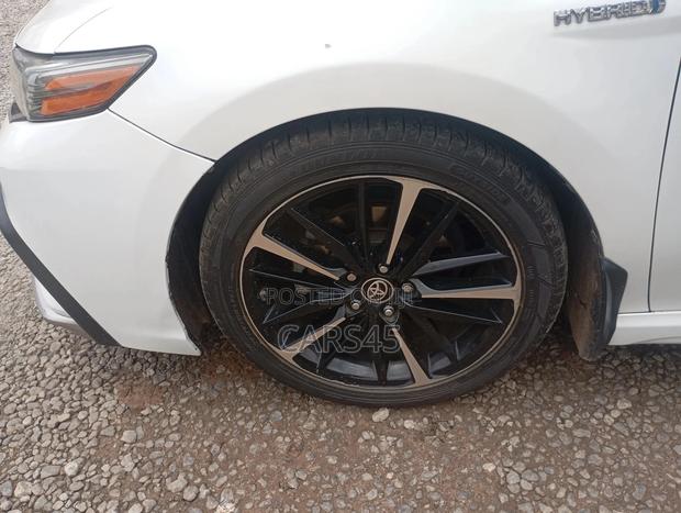 Toyota Camry 2021 White