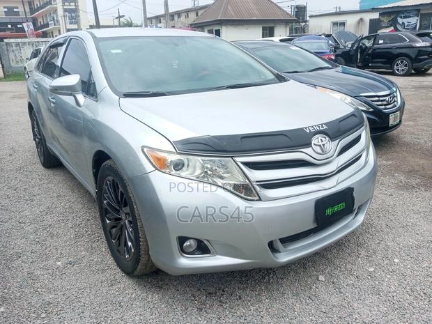 Toyota Venza 2013 Silver