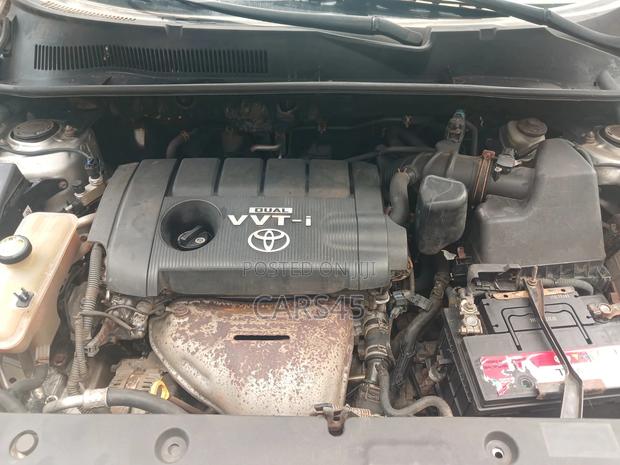 Toyota RAV4 2011 Silver