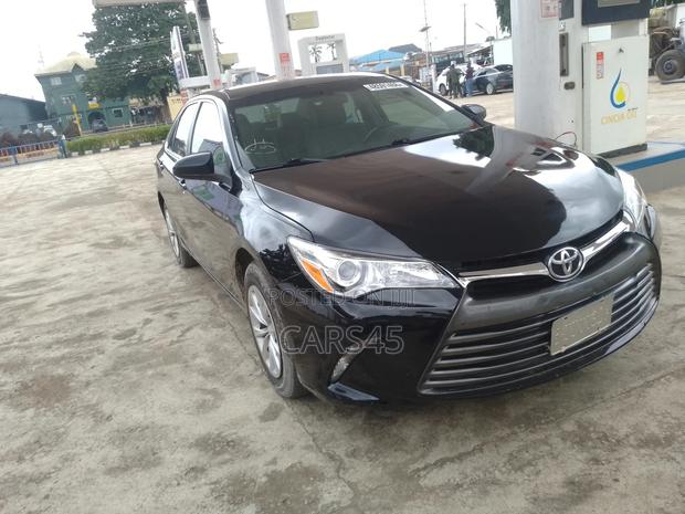 Toyota Camry 2017 Black