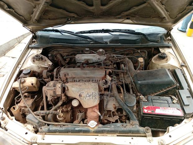 Toyota Camry 1998 Gold
