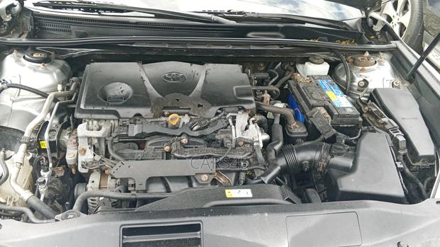 Toyota Camry LE FWD (2.5L 4cyl 8AM) 2018 Silver