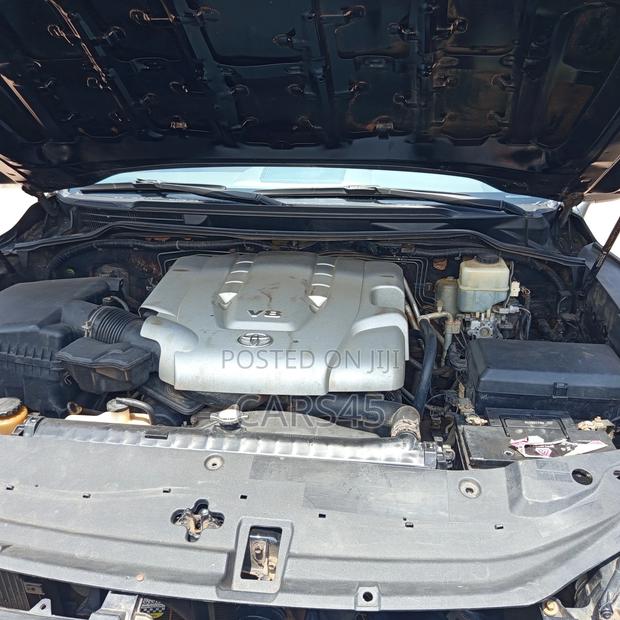 Toyota Land Cruiser 2009 Black