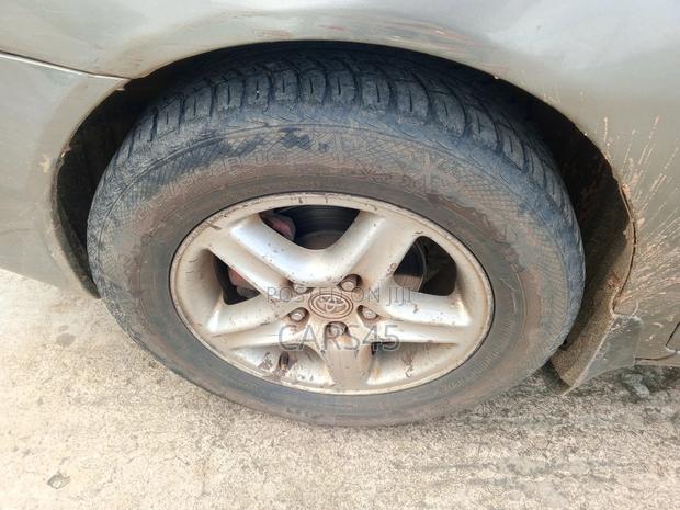 Toyota Camry 2005 Gray