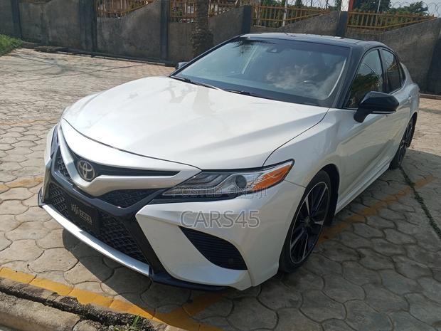 Toyota Camry 2020 White