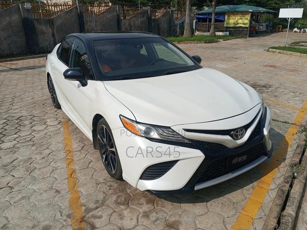 Toyota Camry 2020 White