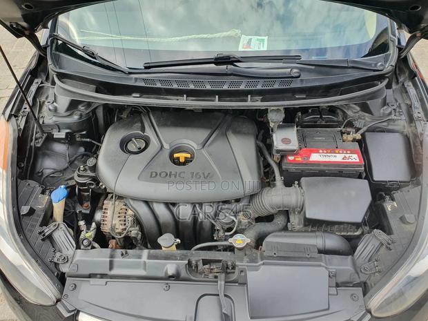 Hyundai Elantra 2012 Black