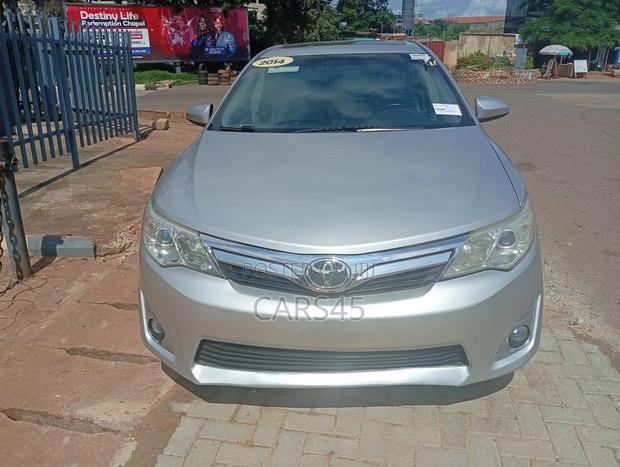 Toyota Camry 2014 Silver