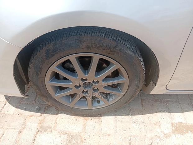 Toyota Camry 2014 Silver