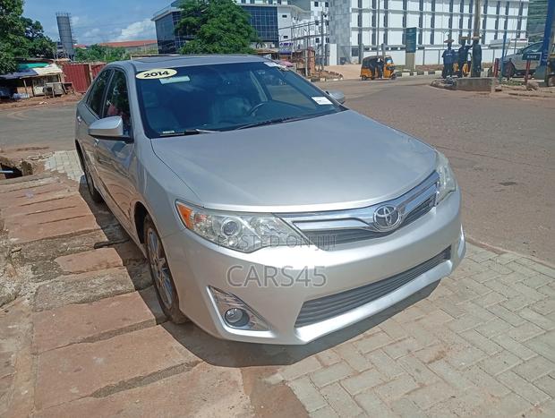 Toyota Camry 2014 Silver