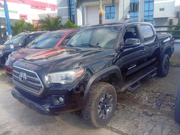 Toyota Tacoma 2016 Black