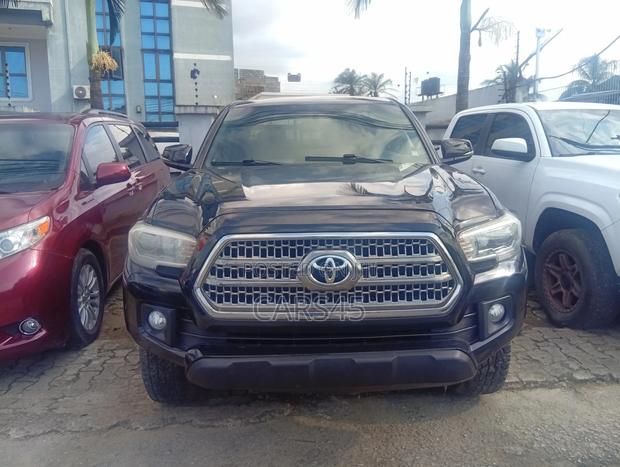 Toyota Tacoma 2016 Black