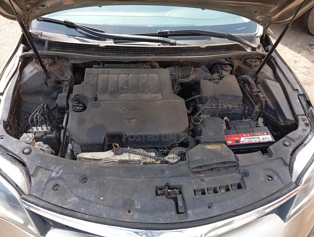 Toyota Avalon 2013 Beige