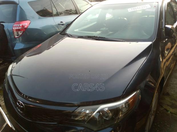 Toyota Camry SE 4dr Sedan (2.5L 4cyl 6A) 2014 Black