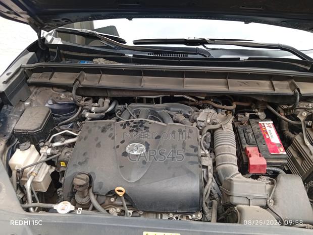 Toyota Highlander 2021 Blue