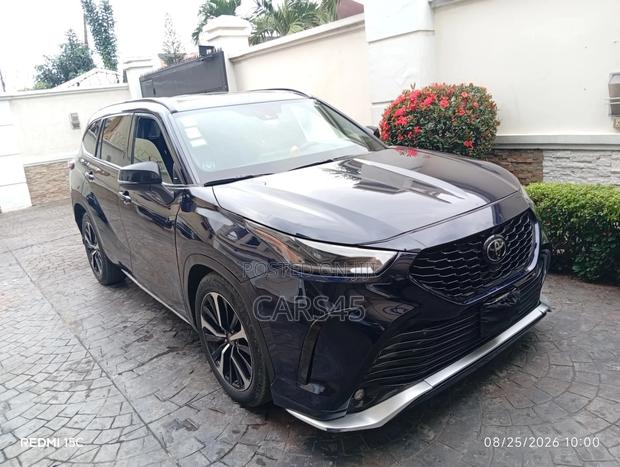Toyota Highlander 2021 Blue