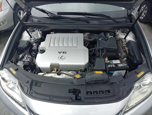 Lexus ES 2013 Silver