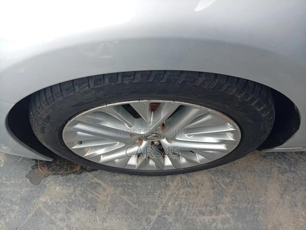 Lexus ES 2013 Silver