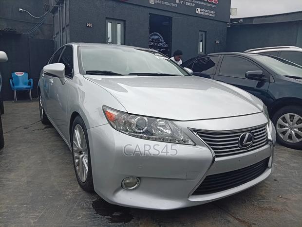 Lexus ES 2013 Silver