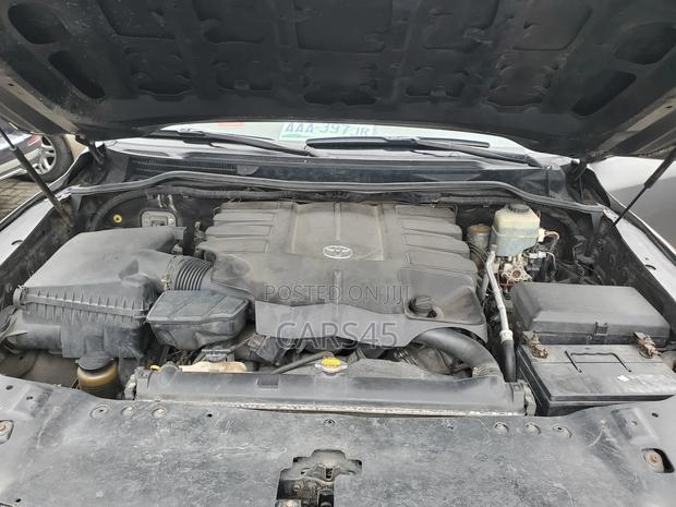 Toyota Land Cruiser 2013 Gray