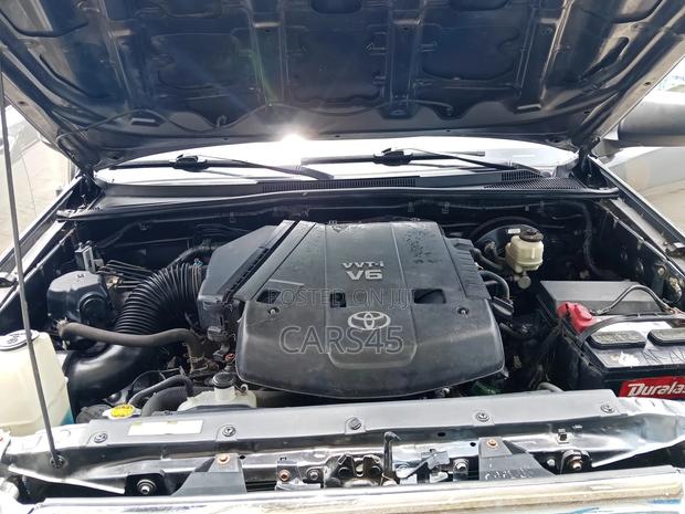 Toyota Tacoma 2015 Gray