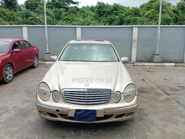 Mercedes-Benz E320 2003 Gold