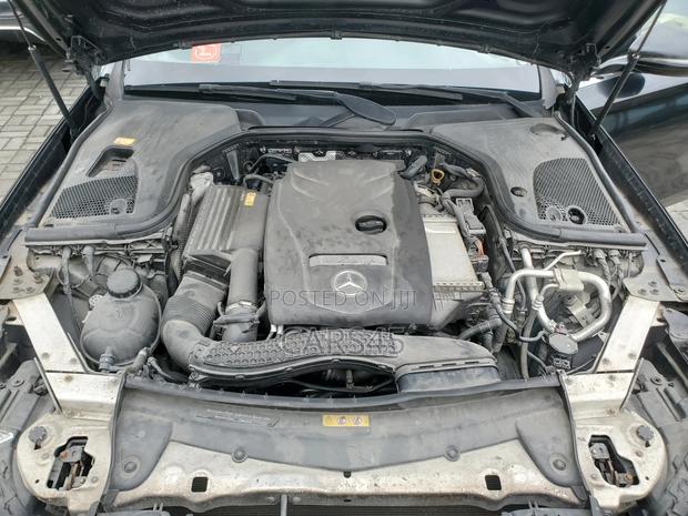 Mercedes-Benz E300 2018 Black