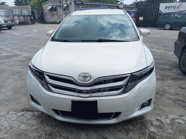 Toyota Venza XLE FWD V6 2013 White