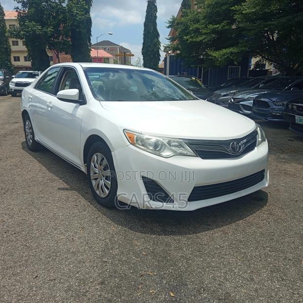 Toyota Camry 2014 White