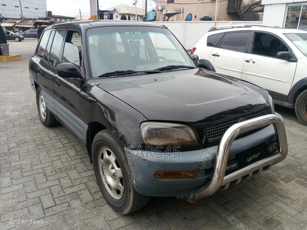 Toyota RAV4 1997 Black