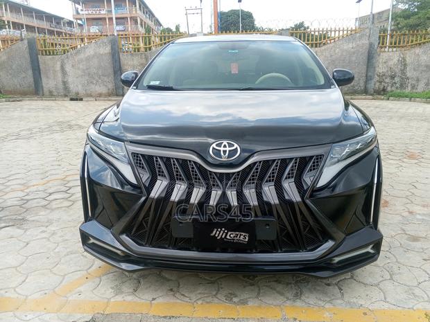 Toyota Venza 2010 Black