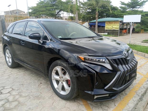 Toyota Venza 2010 Black