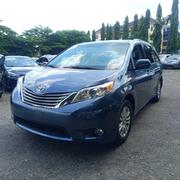 Toyota Sienna 2014 Blue for sale