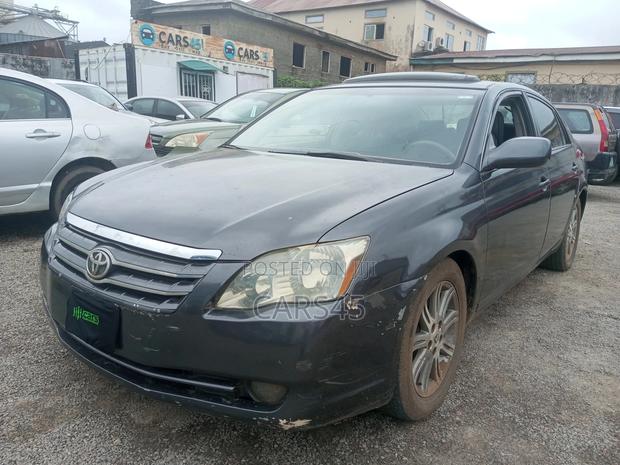 Toyota Avalon 2006 Gray
