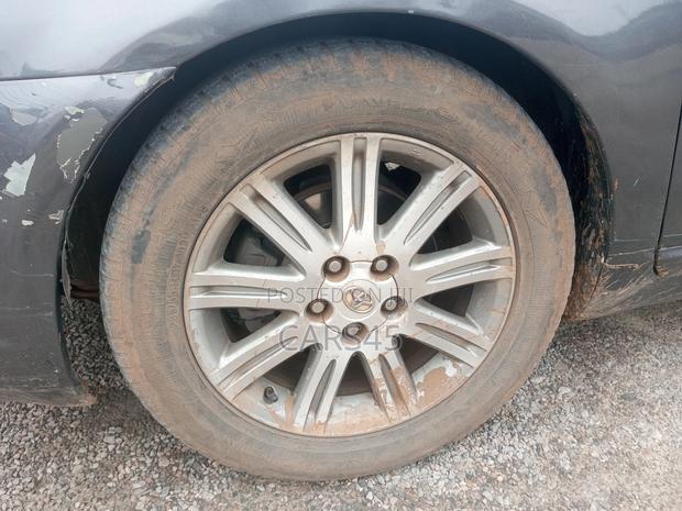 Toyota Avalon 2006 Gray